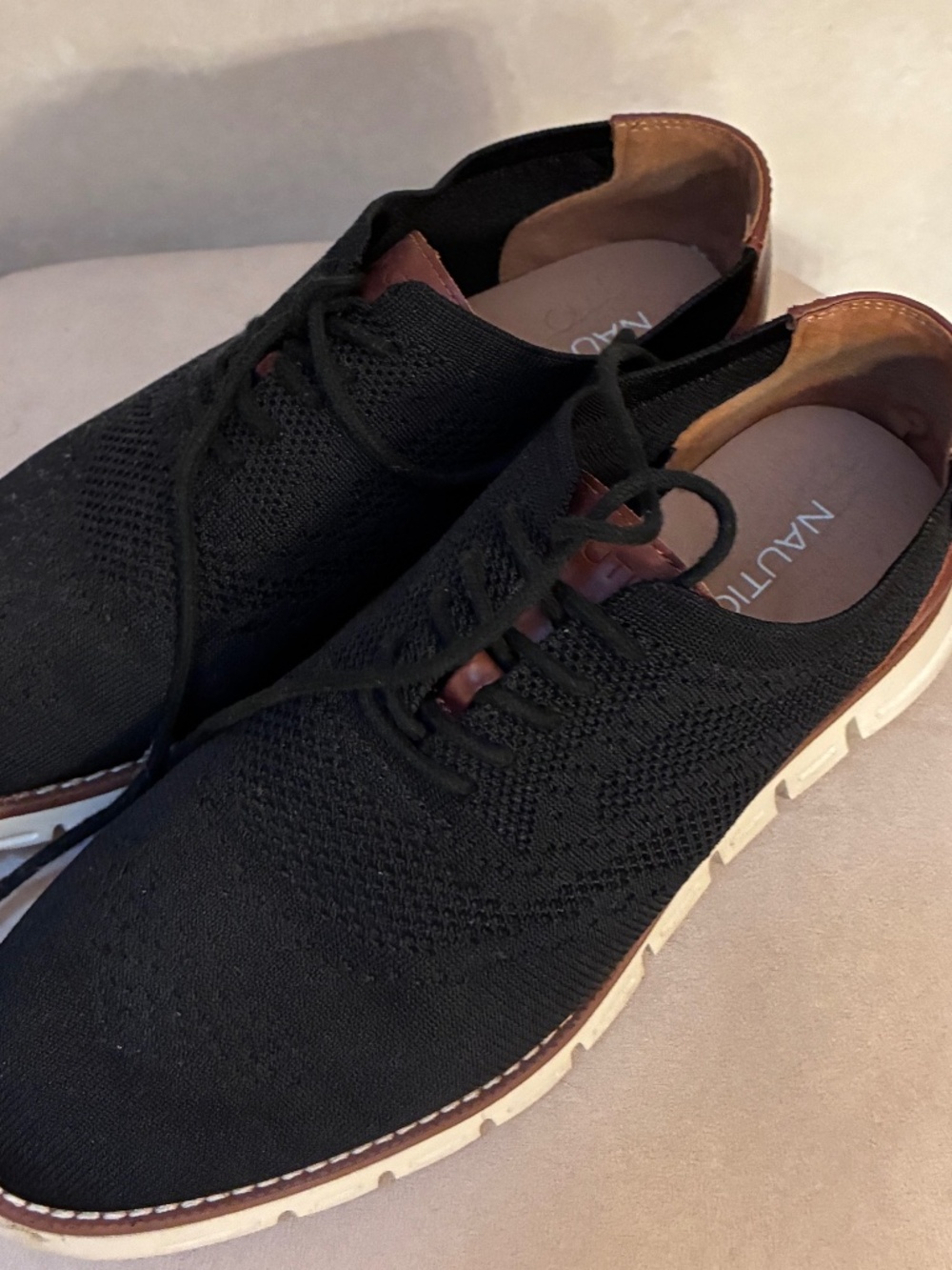 Sneaker